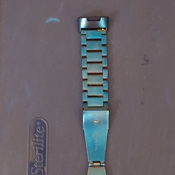 FitBit Charge 3 EUC w/metal watch strap - Picture 8 of 8